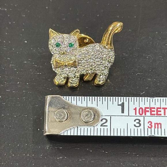 Jeweled Cat Pin Brooch - Picture 3 of 5